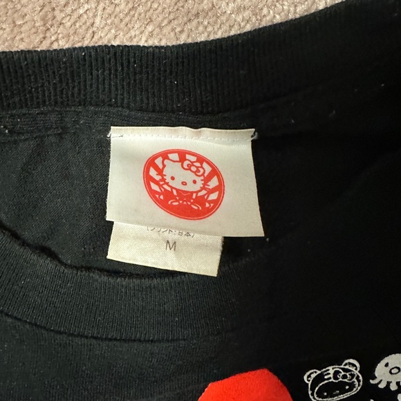 Hello kitty Tshirt from Osaka, Japan - Picture 4 of 4